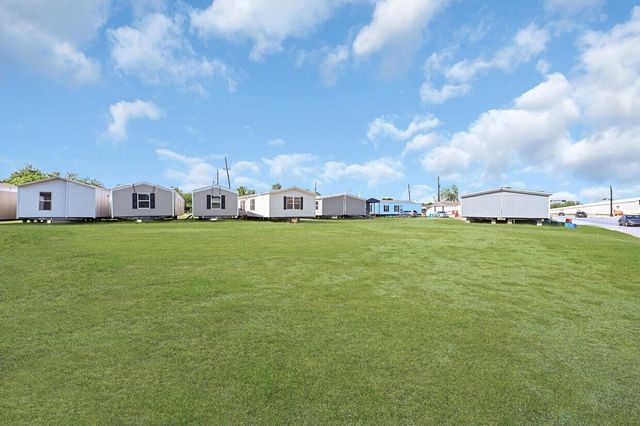 3733 N Alexander, Baytown, TX 77520