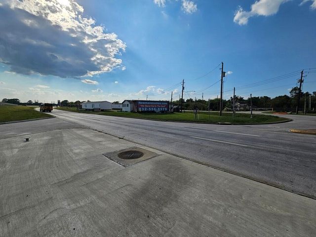 3733 N Alexander, Baytown, TX 77520