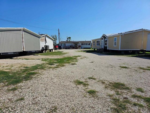 3733 N Alexander, Baytown, TX 77520