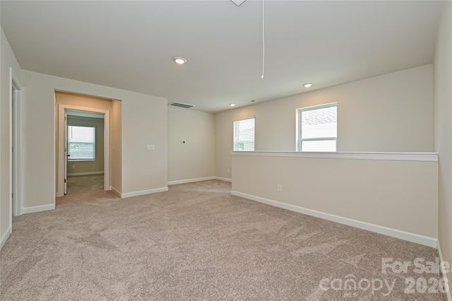 1308 30th Street NE, Conover, NC 28613