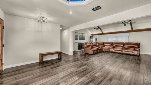 101 Meadow Court, Weatherford, TX 76086