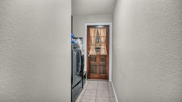 101 Meadow Court, Weatherford, TX 76086