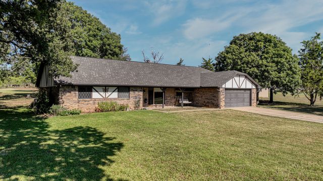 101 Meadow Court, Weatherford, TX 76086
