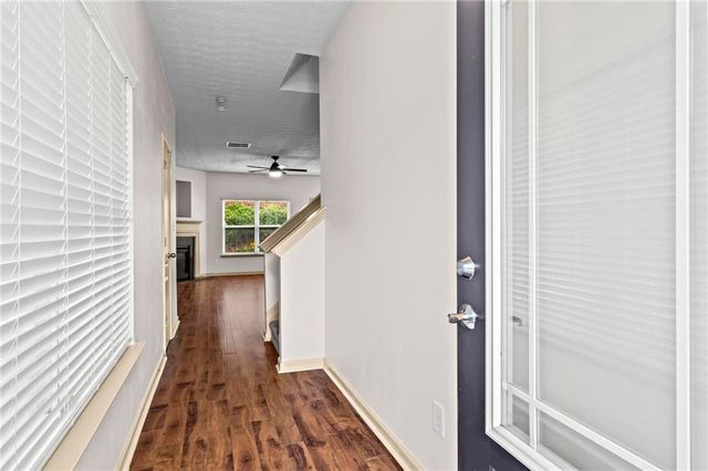 867 Crested Hawk Trail, Sugar Hill, GA 30518