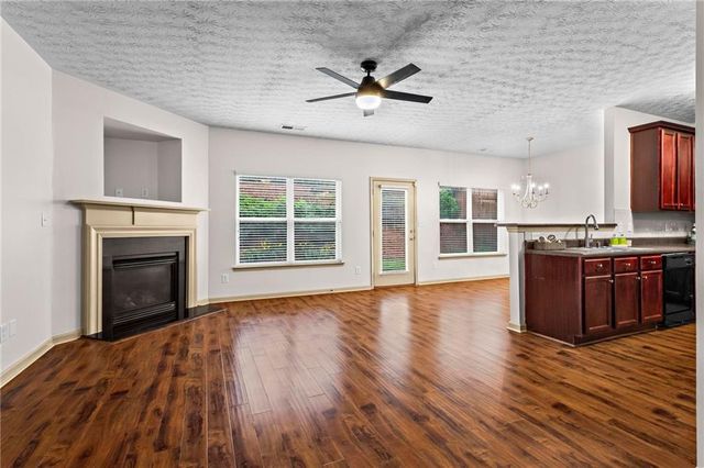 867 Crested Hawk Trail, Sugar Hill, GA 30518