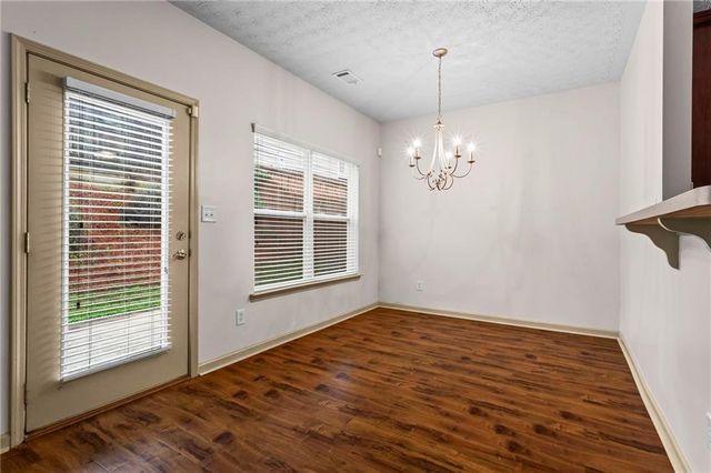 867 Crested Hawk Trail, Sugar Hill, GA 30518