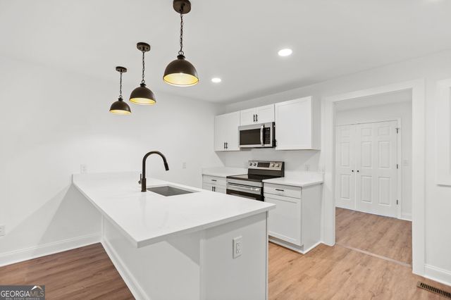 204 White Street, Hogansville, GA 30230