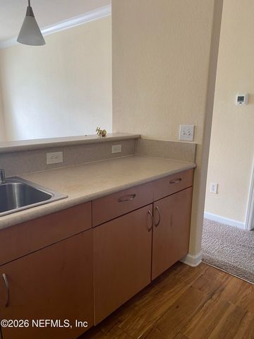 8290 GATE Parkway 611, Jacksonville, FL 32216