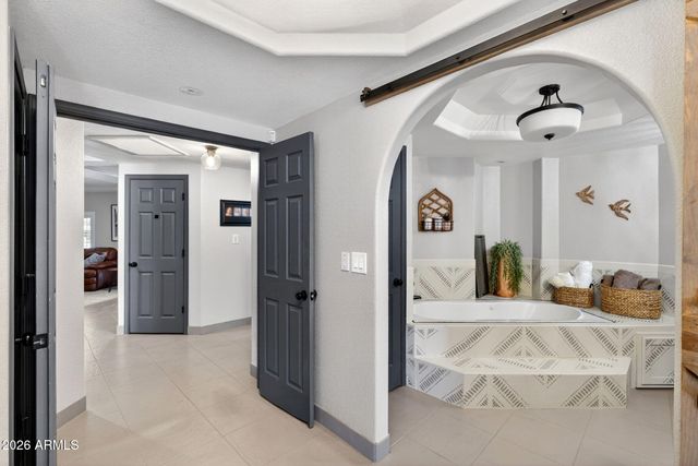 4946 W CREEDANCE Boulevard, Glendale, AZ 85310