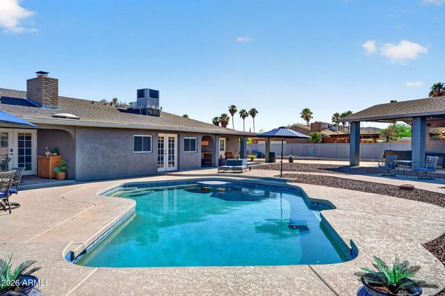 4946 W CREEDANCE Boulevard, Glendale, AZ 85310