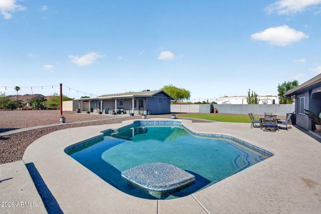 4946 W CREEDANCE Boulevard, Glendale, AZ 85310