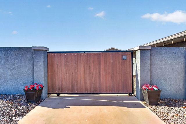 4946 W CREEDANCE Boulevard, Glendale, AZ 85310
