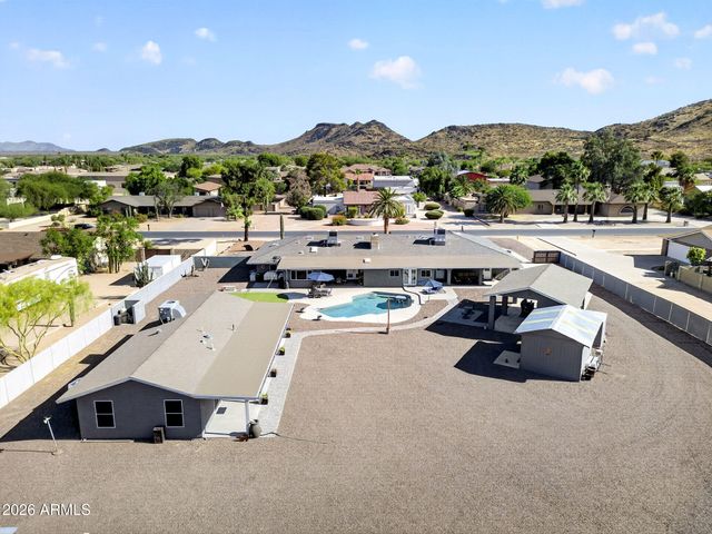 4946 W CREEDANCE Boulevard, Glendale, AZ 85310