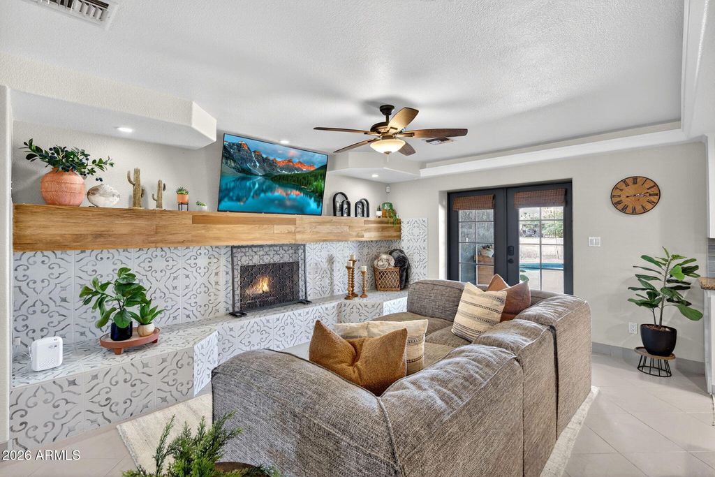 4946 W CREEDANCE Boulevard, Glendale, AZ 85310 — photo 5