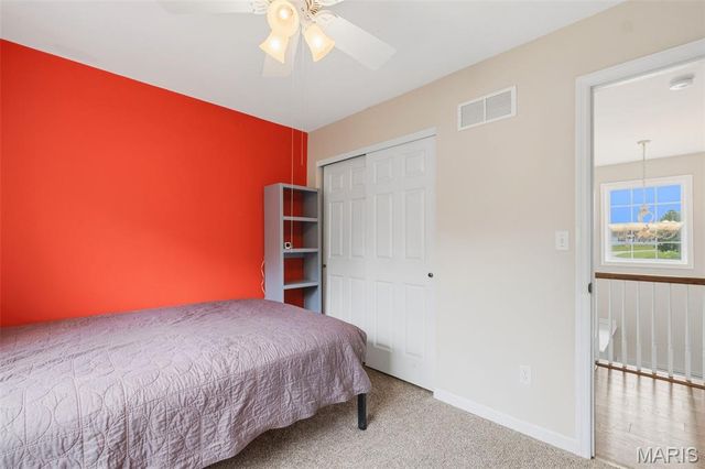 40 Owls Rest Court, Winfield, MO 63389
