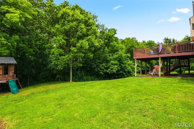 40 Owls Rest Court, Winfield, MO 63389