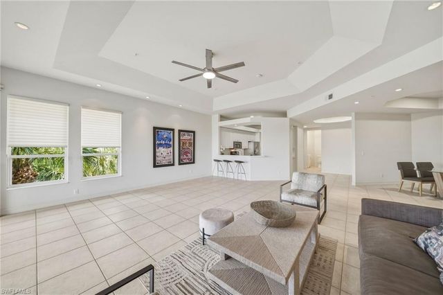 1845 Les Chateaux BLVD 303, Naples, FL 34109