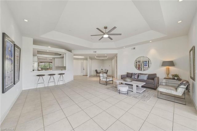 1845 Les Chateaux BLVD 303, Naples, FL 34109