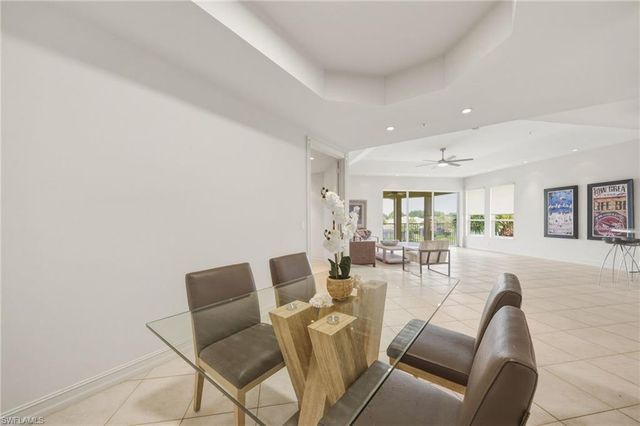1845 Les Chateaux BLVD 303, Naples, FL 34109