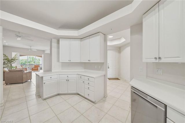 1845 Les Chateaux BLVD 303, Naples, FL 34109