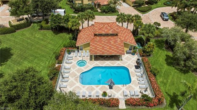 1845 Les Chateaux BLVD 303, Naples, FL 34109