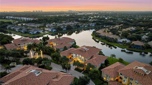 1845 Les Chateaux BLVD 303, Naples, FL 34109