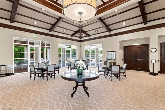 1845 Les Chateaux BLVD 303, Naples, FL 34109