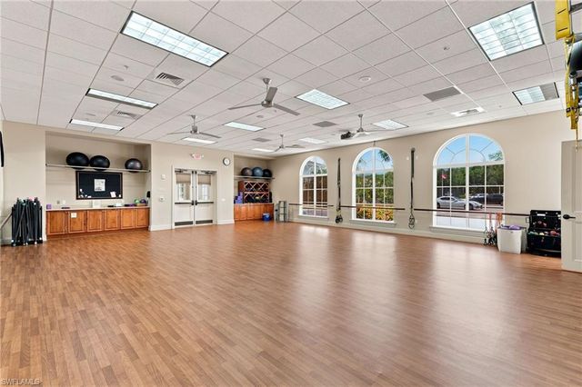 1845 Les Chateaux BLVD 303, Naples, FL 34109