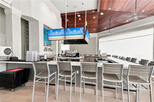 1845 Les Chateaux BLVD 303, Naples, FL 34109