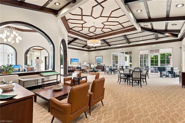 1845 Les Chateaux BLVD 303, Naples, FL 34109