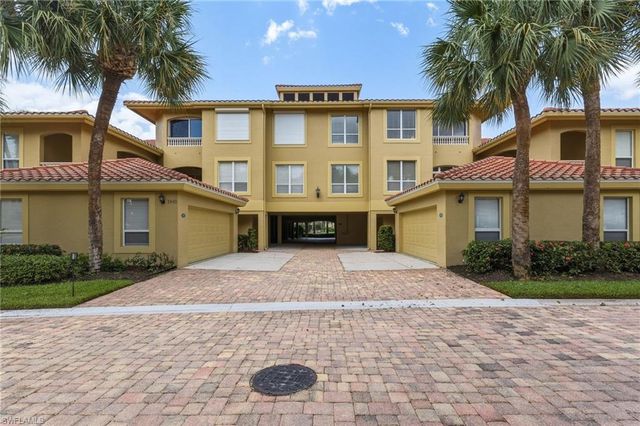1845 Les Chateaux BLVD 303, Naples, FL 34109