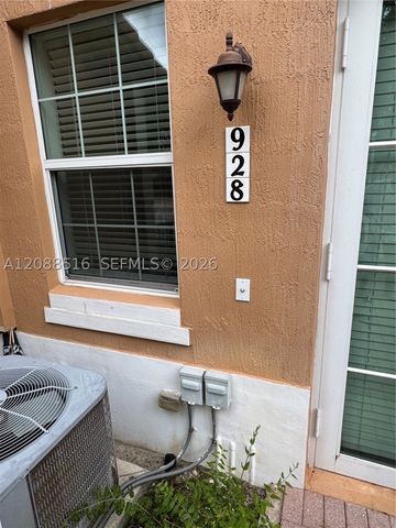 928 SW 147th Ave 2906, Pembroke Pines, FL 33027