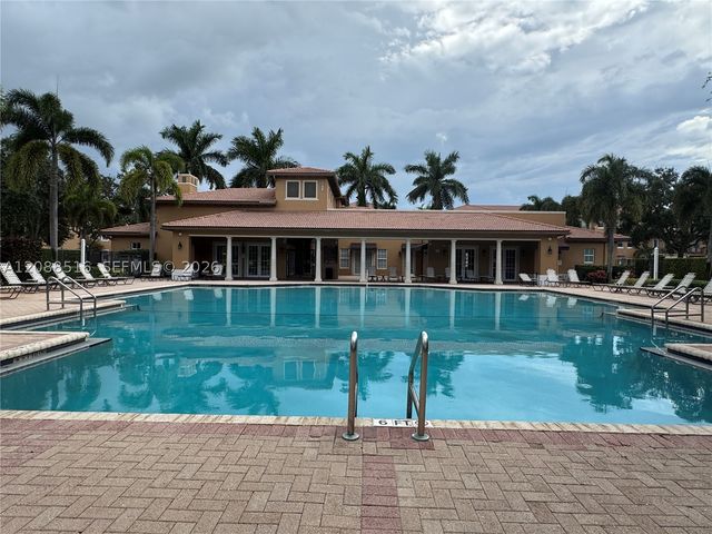 928 SW 147th Ave 2906, Pembroke Pines, FL 33027