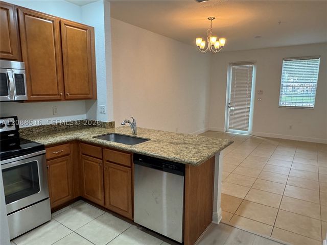928 SW 147th Ave 2906, Pembroke Pines, FL 33027