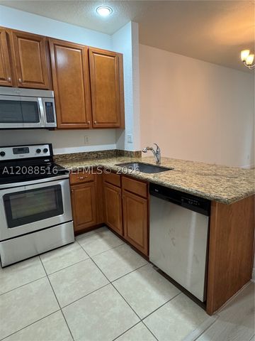 928 SW 147th Ave 2906, Pembroke Pines, FL 33027