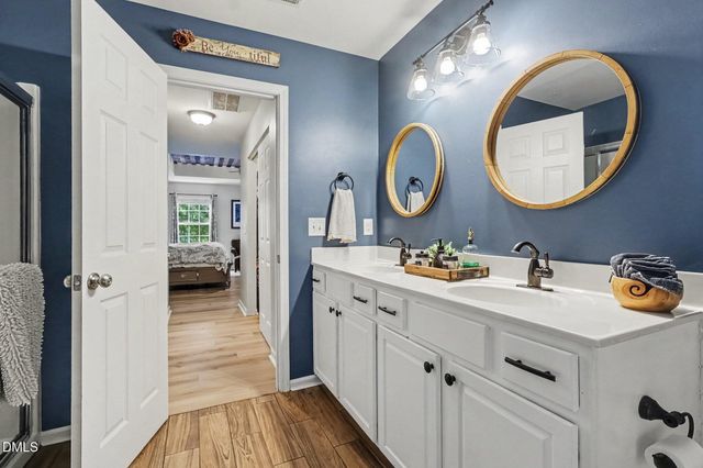 400 Texanna Way, Holly Springs, NC 27540