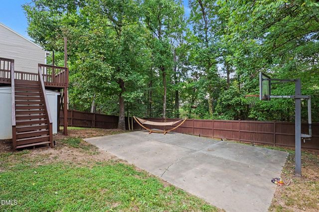 400 Texanna Way, Holly Springs, NC 27540