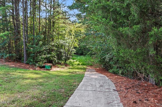 400 Texanna Way, Holly Springs, NC 27540