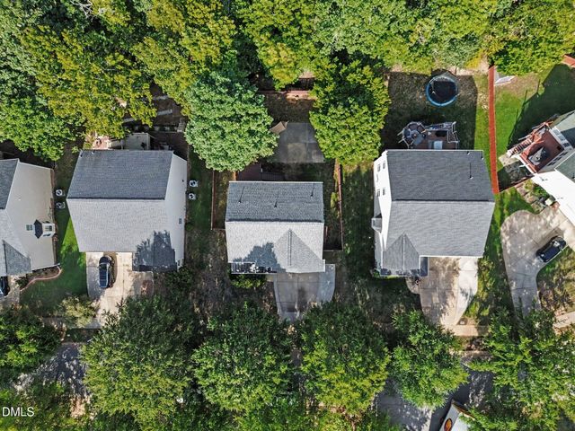 400 Texanna Way, Holly Springs, NC 27540