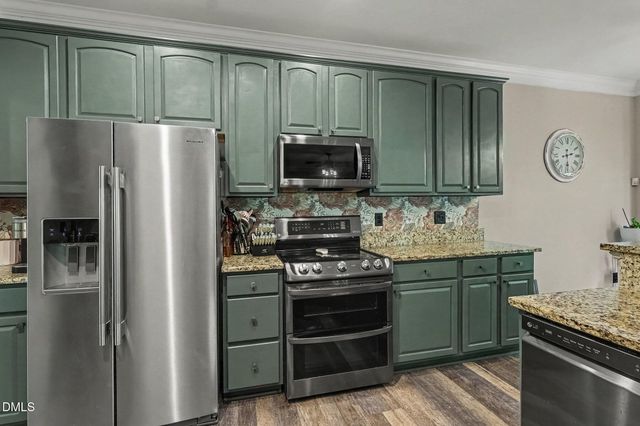 400 Texanna Way, Holly Springs, NC 27540