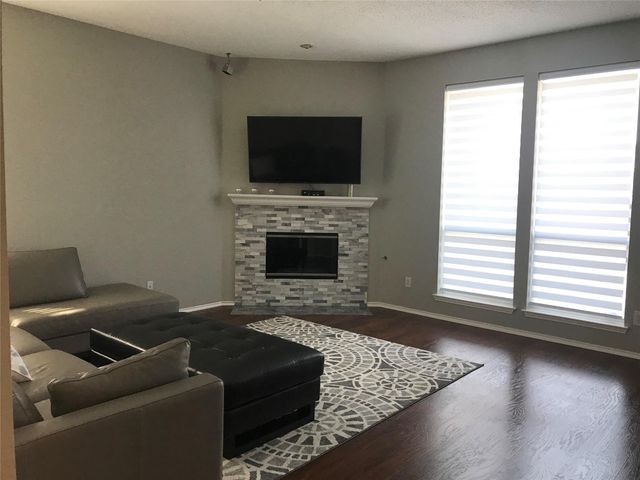 8410 Stoneview Drive, Frisco, TX 75034