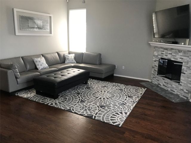 8410 Stoneview Drive, Frisco, TX 75034