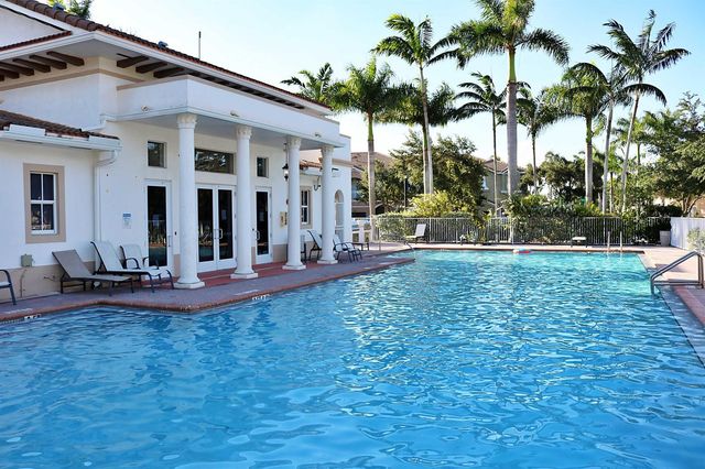 2440 SE 14th Court, Homestead, FL 33035
