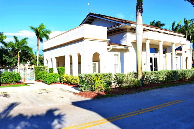 2440 SE 14th Court, Homestead, FL 33035
