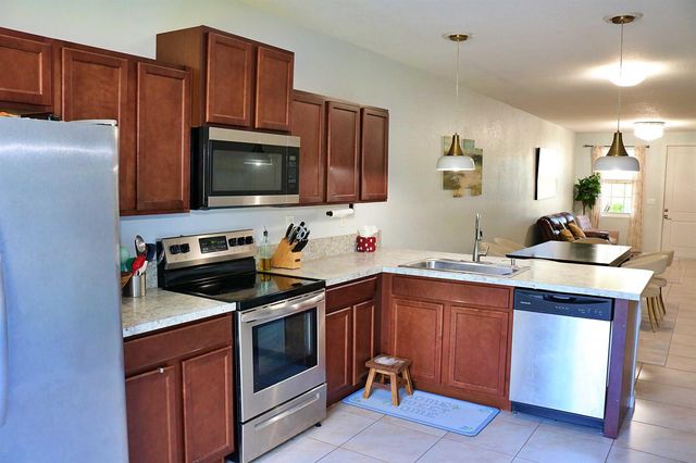 2440 SE 14th Court, Homestead, FL 33035