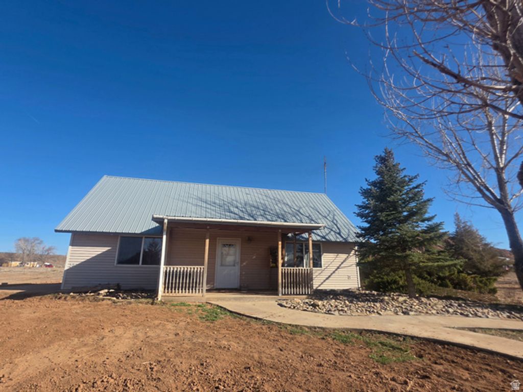 1278 N 3500 E, Ballard, UT 84066