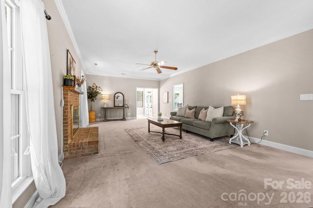 2726 Kirkholm Drive, Matthews, NC 28105