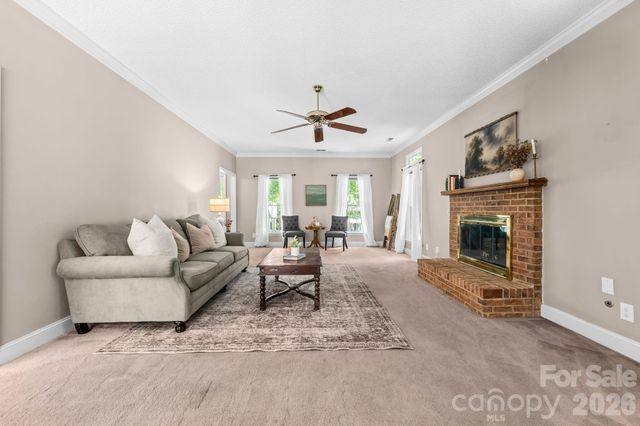 2726 Kirkholm Drive, Matthews, NC 28105