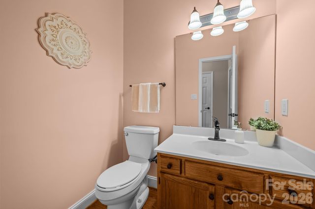 2726 Kirkholm Drive, Matthews, NC 28105