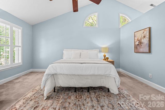 2726 Kirkholm Drive, Matthews, NC 28105